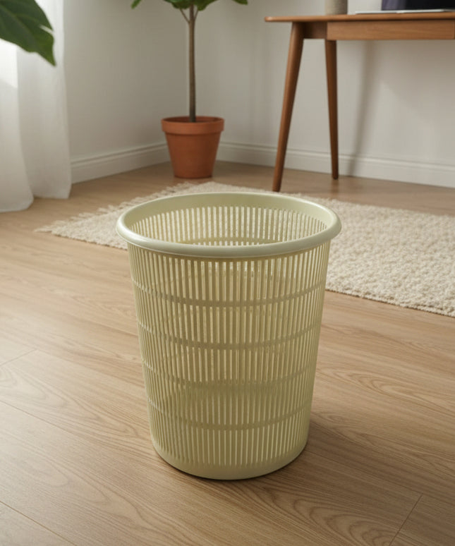 Ventilated Trash Can