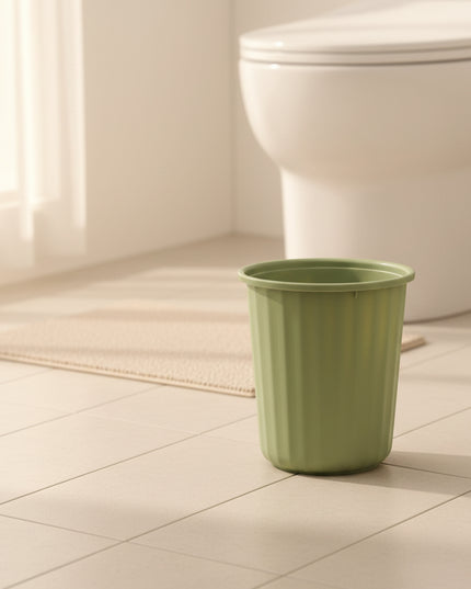 Minimalist Plastic Trash Bin