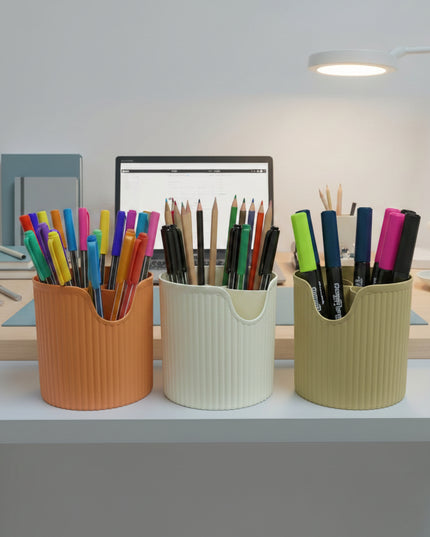 Maple Leaf Pen Holder