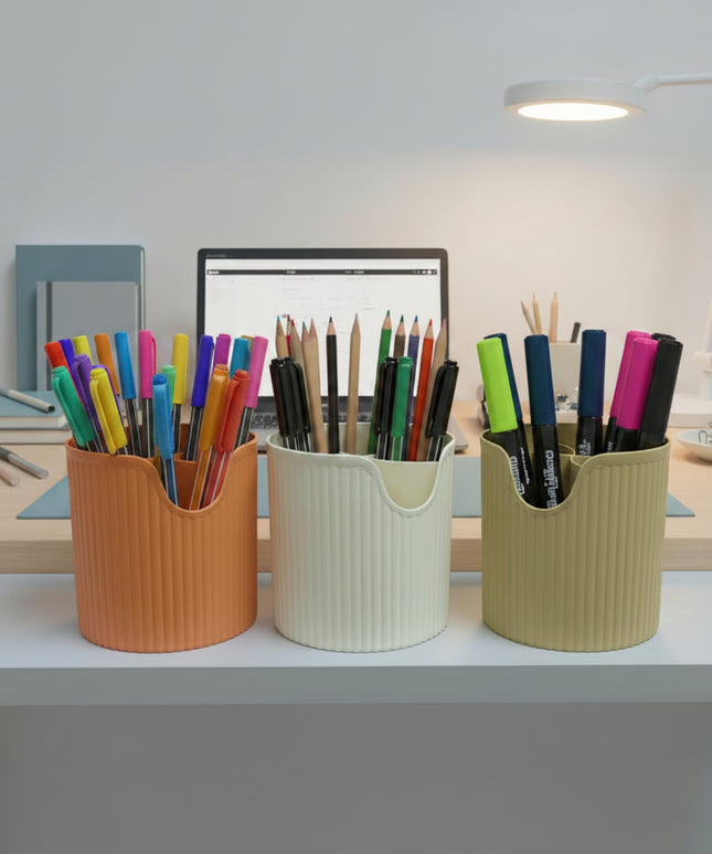 Maple Leaf Pen Holder