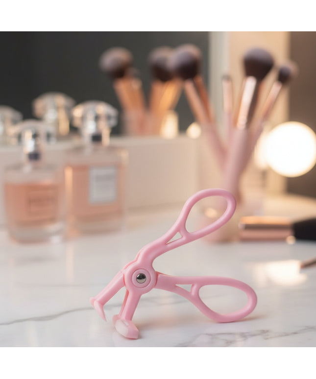 Wide-Angle Eyelash Curler